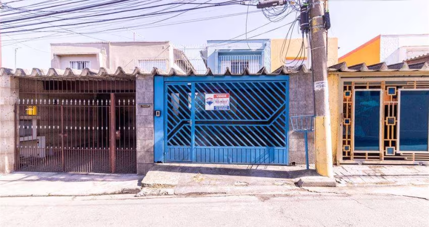 Casa com 4 dorm. à venda na Vila dos Remédios/SP.