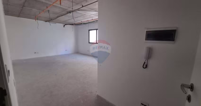 Sala comercial em prédio com excelente estrutura, em Perdizes