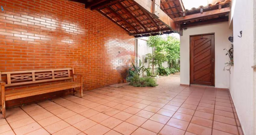 Casa Térrea com 3 dormitórios para locação, 252m² por R$ 5.100,00 - Lapa