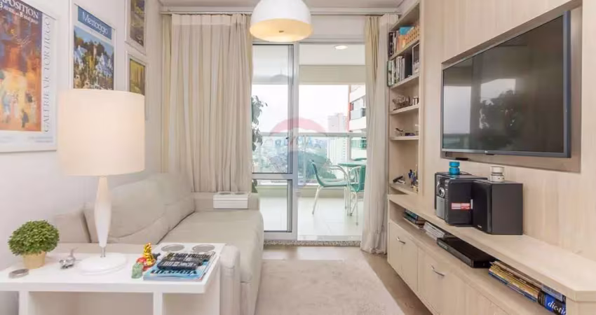 Apartamento reformado com varanda e lazer completo a 1,7 km do aeroporto de congonhas