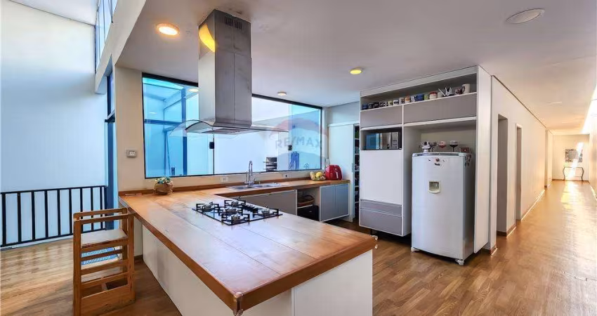 Casa com 5 dormitórios e 12 vagas de garagem à venda, 370 m² por R$ 2.350.000,00 - Pompéia