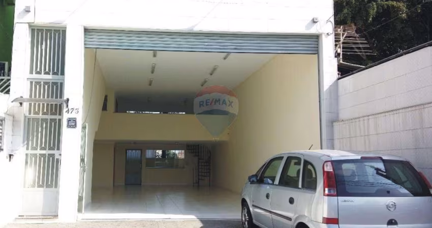Salão ponto comercial para locação na Rua Brig. Henrique Fontenelle