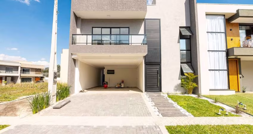 Casa em condomínio com 4 dormitórios