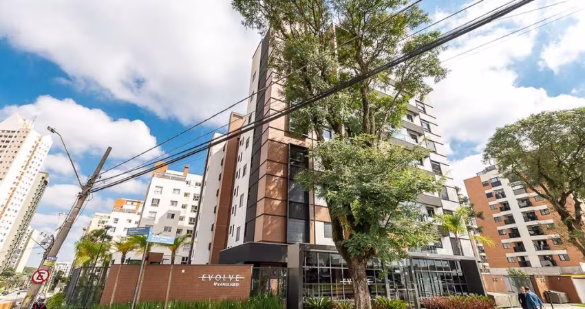 Apartamento garden de 3 dormitórios revertido em 2 no Cristo Rei