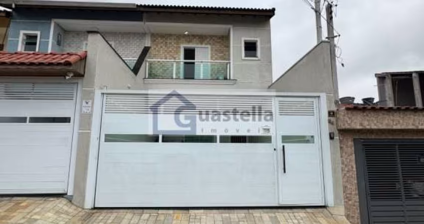 Casa Sobrado em Planalto - São Bernardo do Campo com 3 Dormitórios, 1 Suite, 3 Banheiros por R$ 898.000 para venda. Encontre seu lar perfeito!