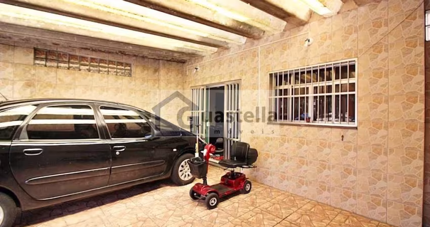 Sobrado à venda em Jardim Copacabana: 4 quartos, 187m² por R$750k