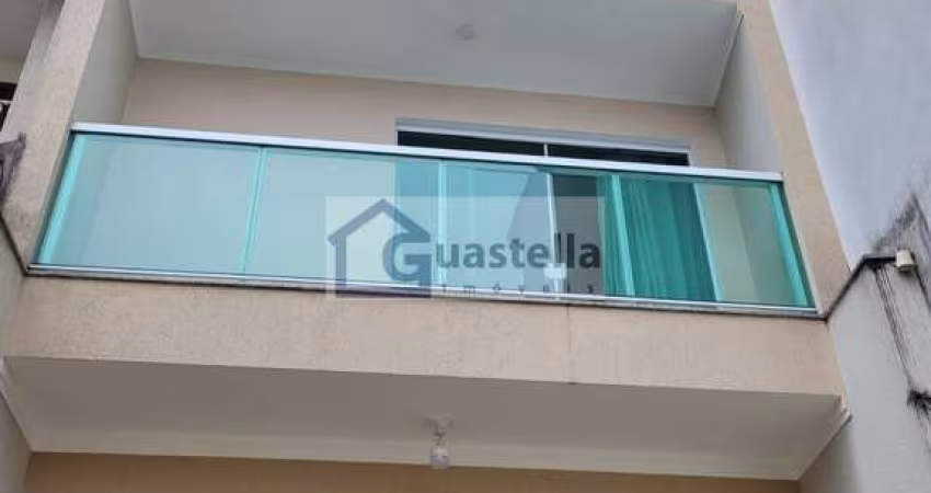 Casa à venda em São Bernardo do Campo: 200m², 3 dormitórios e 1 suíte em Nova Petrópolis