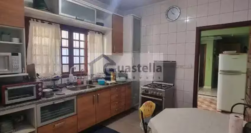 Sobrado à venda jardim belita, sbc: 3 quartos, 196m², oportunidade