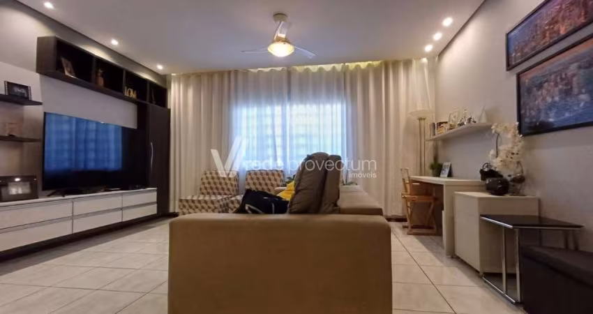 Casa com 3 quartos à venda na Rua Santa Rita do Passa Quatro, 560, Jardim Nova Europa, Campinas