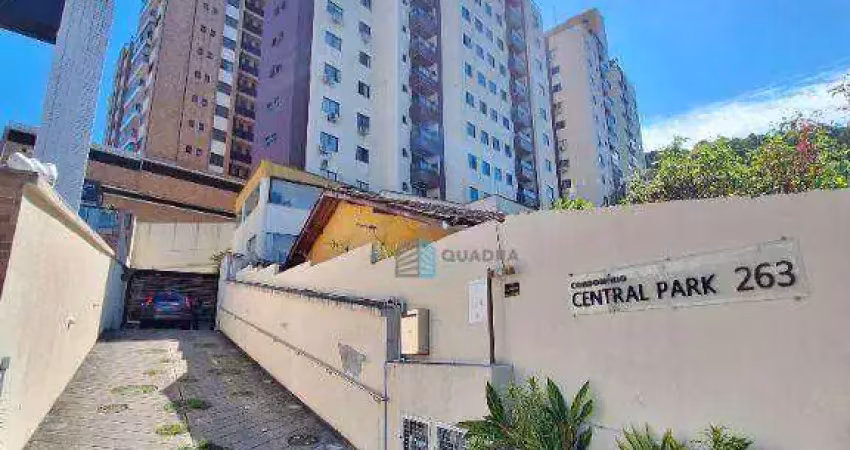 Cobertura Duplex à Venda com Piscina e Linda Vista Livre no Itacorubi, Florianópolis !!