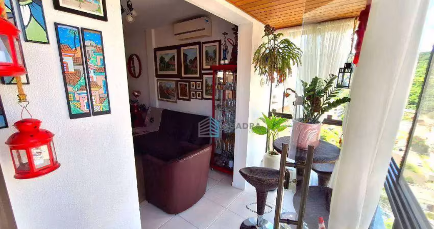 Cobertura Duplex à Venda com Piscina e Linda Vista Livre no Itacorubi, Florianópolis !!