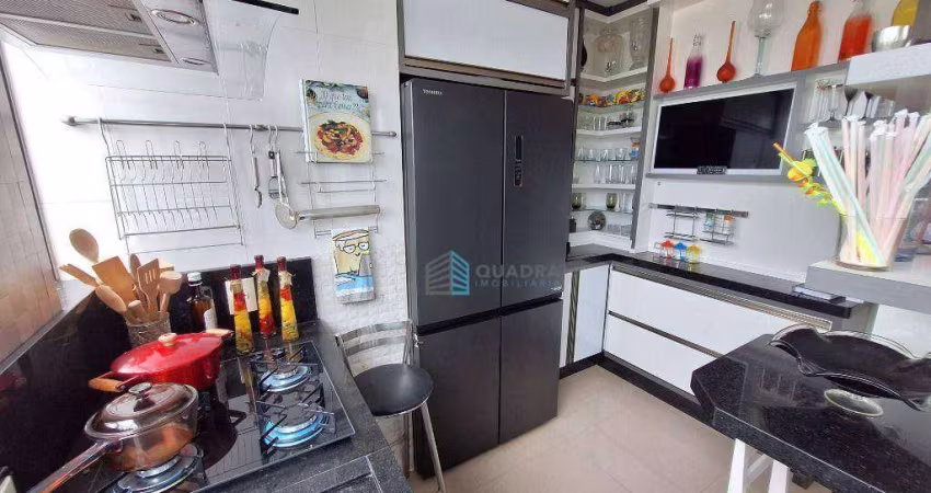 Cobertura Plana à Venda no Kobrassol, São José !!