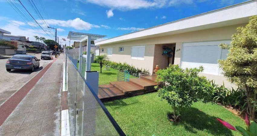 Casa para Locação com 2 Terrenos de Esquina no Santa Mônica !!