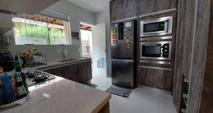 Casa com 3 quartos à venda na Rua Acadêmico Reinaldo Consoni, 679, Santa Mônica, Florianópolis