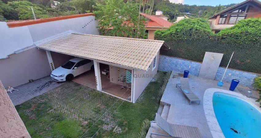 Casa à venda em condomínio fechado no bairro sambaqui, florianópolis !!