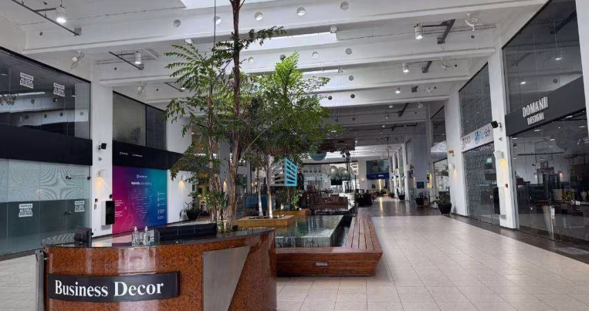 Loja de Frente para a SC 401 no Business Decor