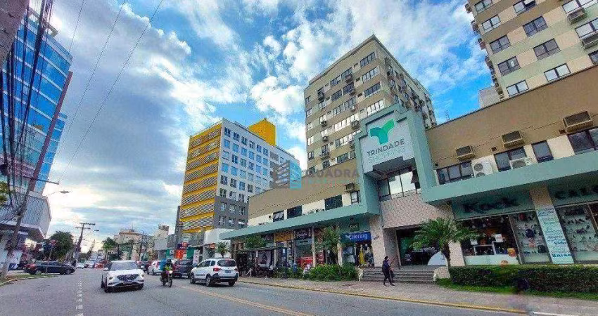 Sala Comercial à Venda no Trindade Shopping, Florianópolis !!