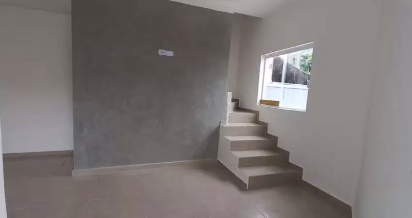 Sobrado para venda possui 54 metros quadrados com 2 quartos em Jardim Rubi - Sorocaba - SP