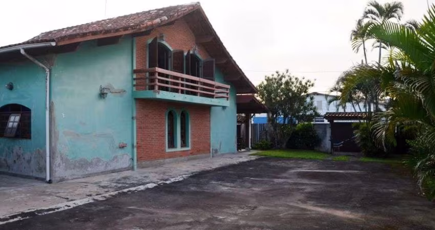 Casa sobrado à venda na Vila Suarão em Itanhaém - SP