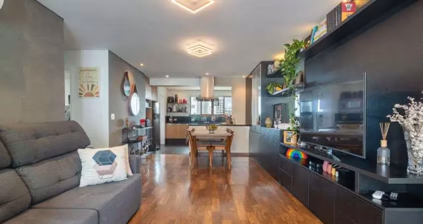 Apartamento à Venda no Condomínio Edifício Cia dos Amigos em Brooklin - São Paulo - SP