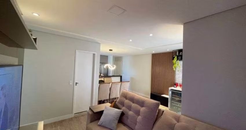 Apartamento à venda localizado em Jardim Tupanci - Barueri - SP