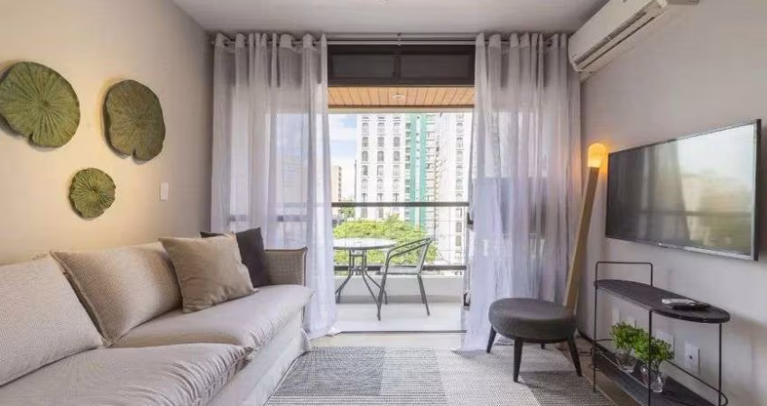 Apartamento à venda no Condomínio Edifício Carmel no Cambuí em Campinas - SP