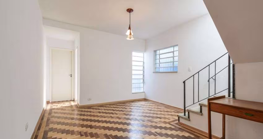 Excelente Sobrado à venda no Bairro Parque Colonial - São Paulo - SP