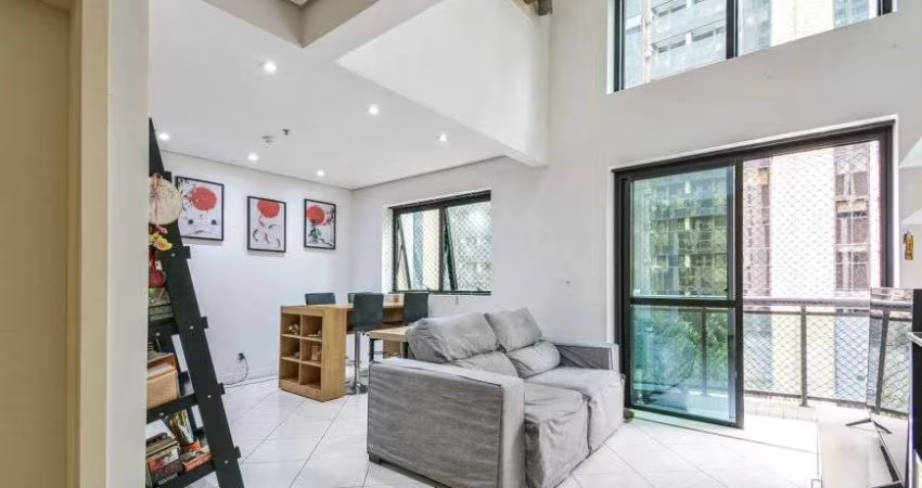 Apartamento duplex à venda no Condomínio International Duplex Ibirapuera em Moema em São Paulo - SP