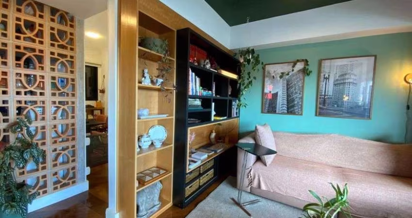 Apartamento à venda no Condomínio Moema San Sebastian em Moema em São Paulo - SP