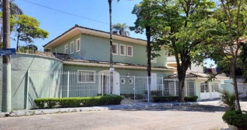 Casa para venda possui 317 metros quadrados com 4 quartos em Fazenda Morumbi - São Paulo - SP
