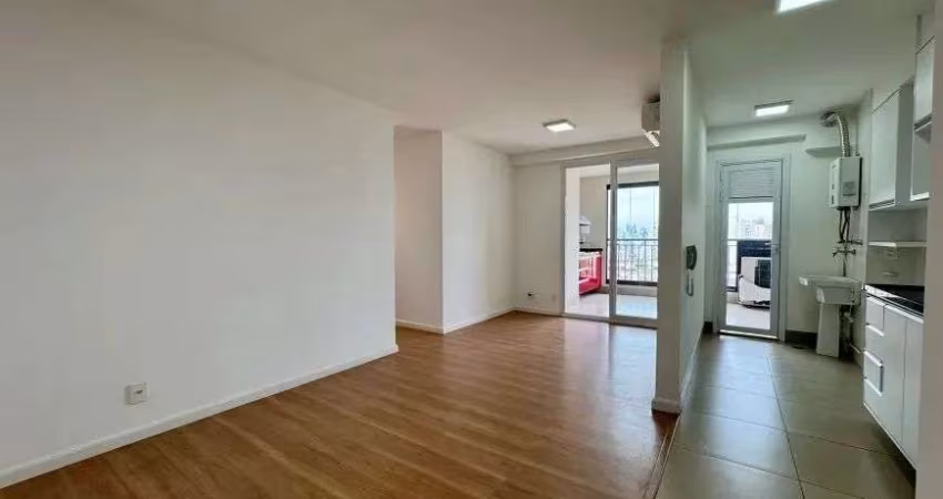 Apartamento à venda no Condomínio Living Baroneza noTaquaral em Campinas - SP