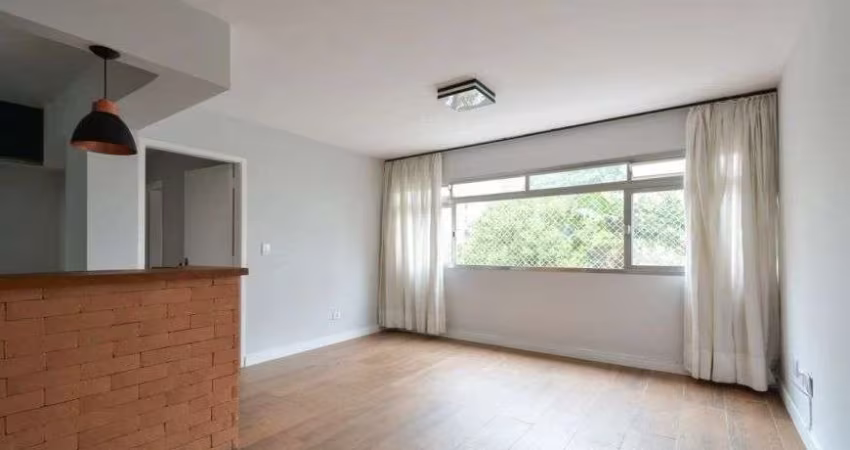 Apartamento alto padrão à venda no Condomínio Edifício Francesco Tarallo em Moema em São Paulo - SP