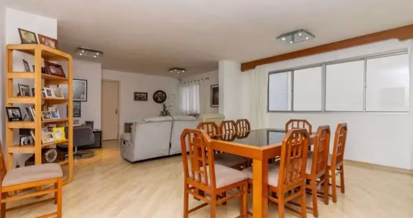 Apartamento à venda no Condomínio Edifício Baronesa no Higienópolis em São Paulo - SP