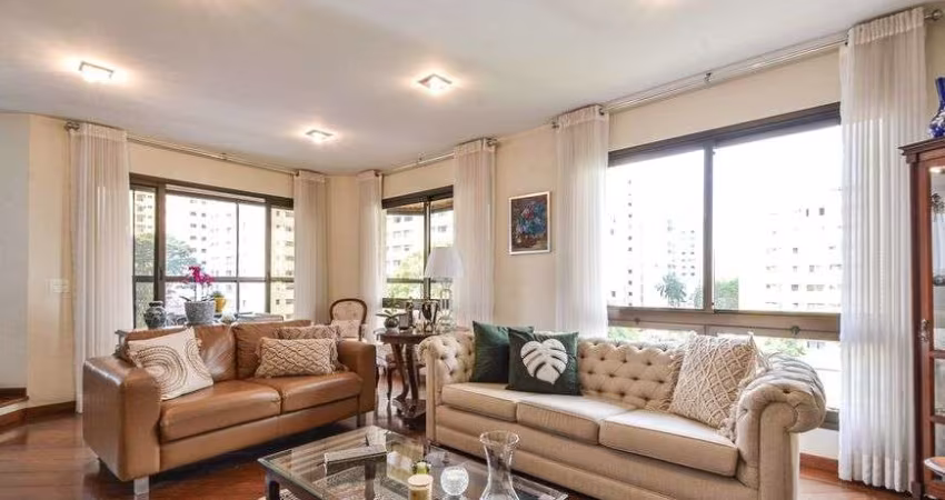 Apartamento à venda no cond. Athenas Moema em Moema, São Paulo - SP