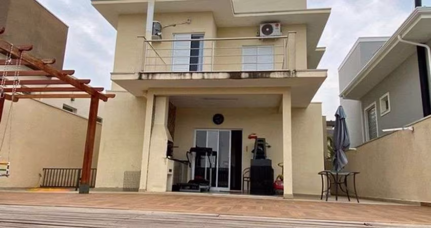 Casa à venda no Condomínio Le Village em Valinhos - SP.