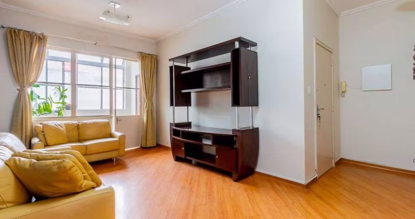 Apartamento à venda no Condomínio Edifício Normando Raposo Medeiros na República em São Paulo - SP