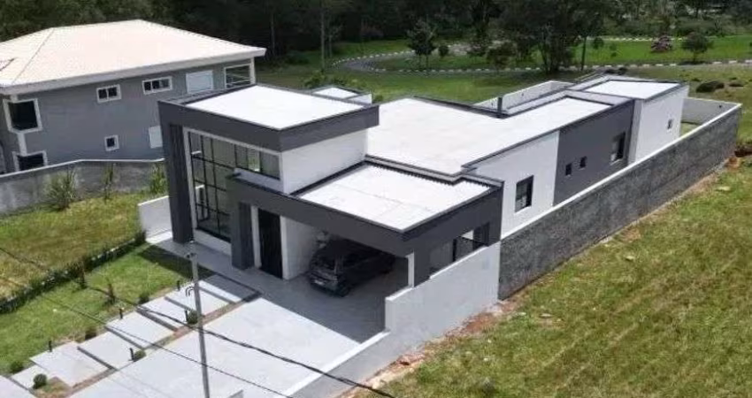 Casa térrea à venda no Condomínio Reserva Santa Maria Nature no Jardim do Golf I em Jandira - SP