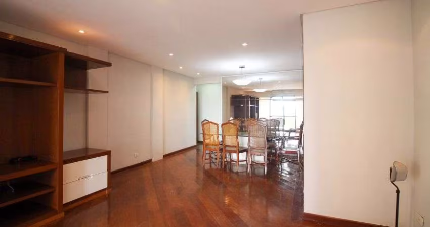 Apartamento alto padrão à venda no condomínio Alpha Club em Alphaville em Barueri - SP