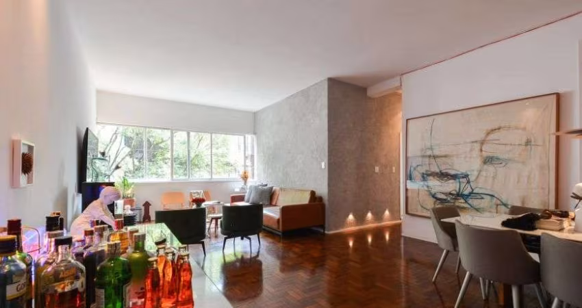 Apartamento alto padrão à venda no Edifício Três Marias na Cerqueira César em São Paulo - SP