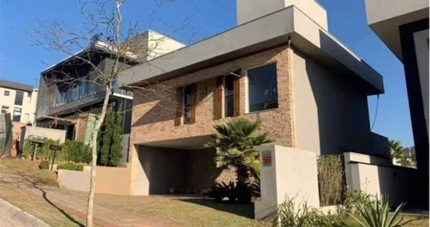 Casa para venda no Condominio Itahyê em Tamboré em Santana de Parnaíba - SP.