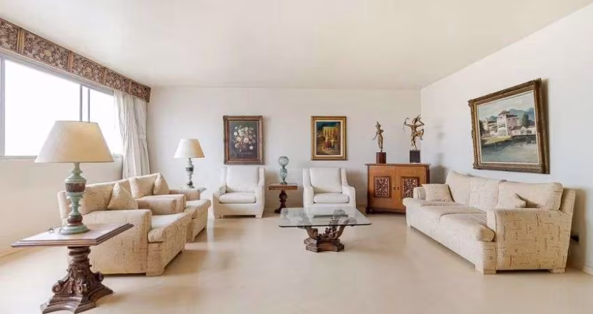 Apartamento alto padrão à venda no Condomínio Edifício Camboriú