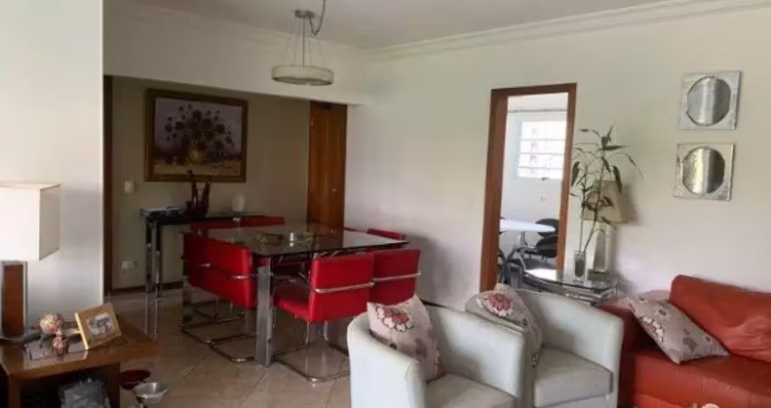 Apartamento à venda no Condomínio Chateau de Amboise no Chácara Klabin em São Paulo - SP.