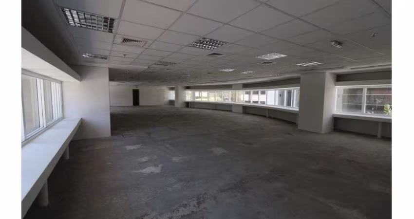 Ponto comercial para alugar no Brooklin, Edifício Alana II, em São Paulo.
