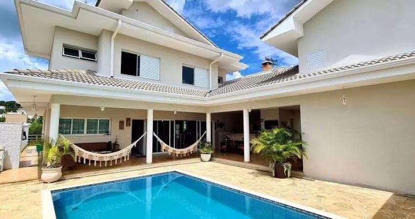 Casa de condomínio à venda em Vinhedo - SP.