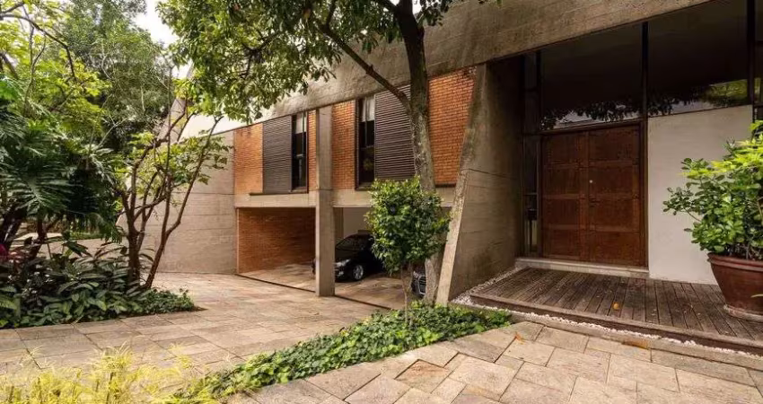 Casa para aluguel e venda com 885 metros quadrados com 4 quartos em Pacaembu - São Paulo - SP