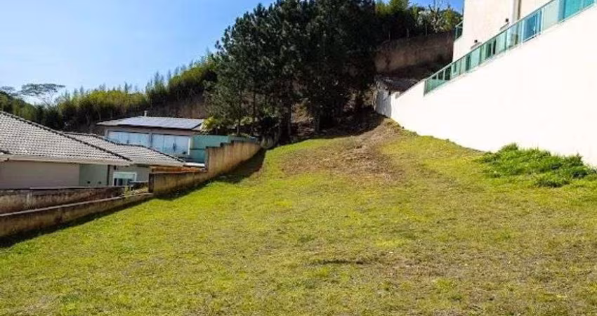 Terreno à venda no Residencial Valville I no Alphaville em Santana de Parnaíba - SP
