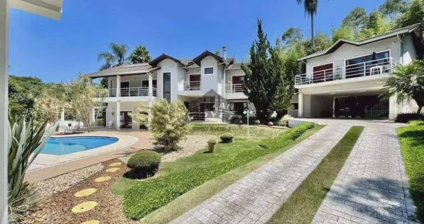 Casa à venda no Condomínio Dom Henrique II no bairro Parque Dom Henrique em Cotia - SP