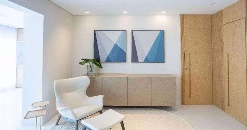 Apartamento para venda possui 182 metros quadrados com 4 quartos em Moema - São Paulo - SP