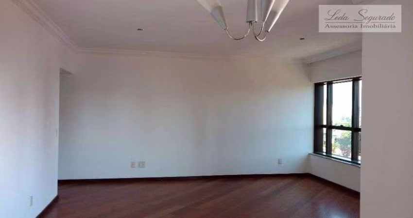 Apartamento à venda no Condomínio Raphael Duarte no Cambuí em Campinas - SP