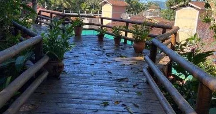 Casa Sobrado à Venda no Condomínio Parque da Cascata em Juquehy - São Sebastião - SP